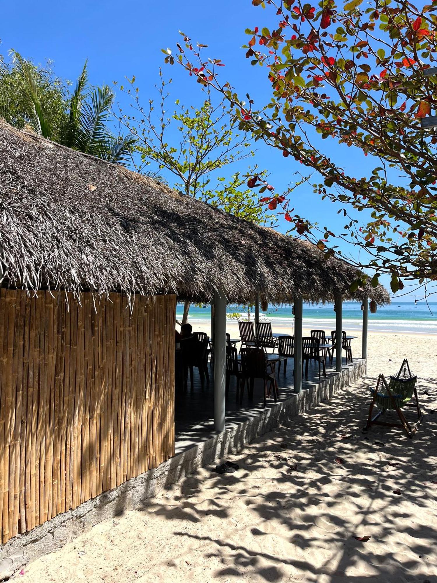 Robinson Beach Bungalow Vinh Hoa Exterior photo